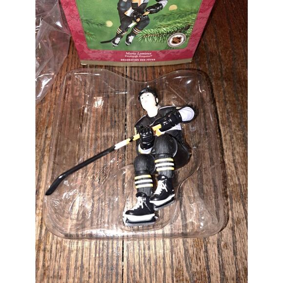 Vintage 2001 Hallmark Ornament Mario Lemieux Pittsburgh Penguins NHL NOS w Box - Picture 3 of 6